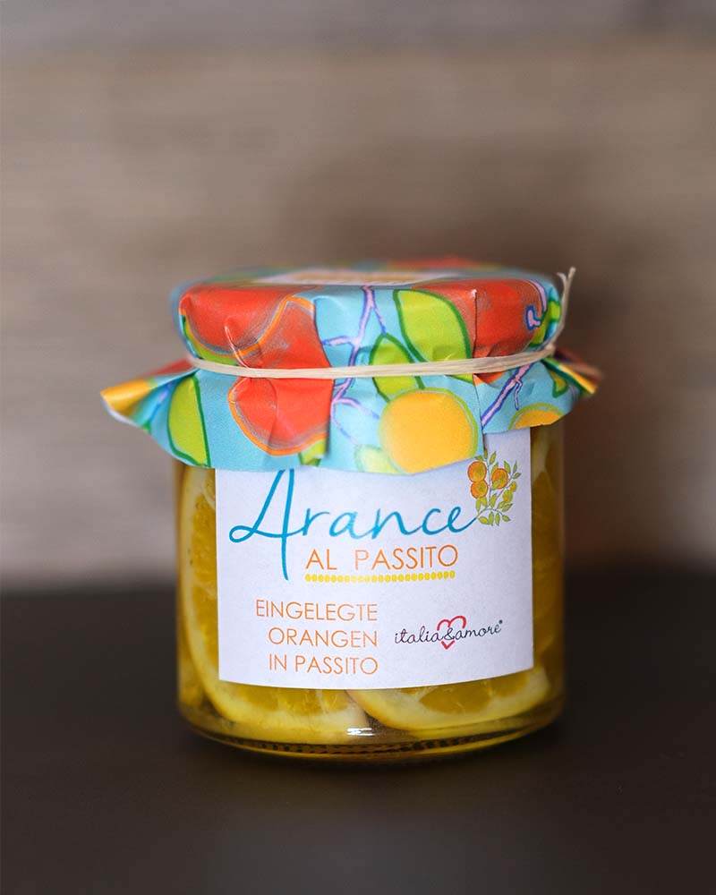 Die Arance di Passito di Pantelleria können alleine, als Nachspeise serviert werden, aber auch als Beilage zum Beispiel zu Creme-Eis, Cocktails, Kuchen und anderen Süßspeisen. 